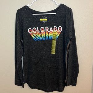 STATE OF MINE NWT Women’s Long Sleeve Dark Grey ‘Colorado’ Graphic Tee Shirt